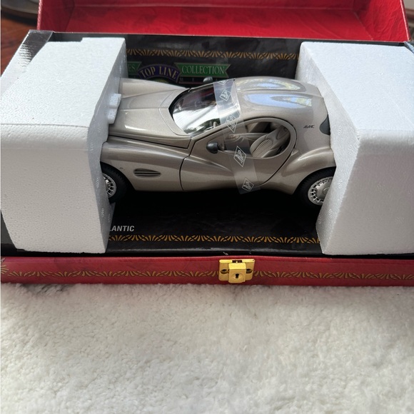 GuiToy Miniatures Collection Die
Visitar >
Cast Metal Top Line Chrysler... - Picture 10 of 10